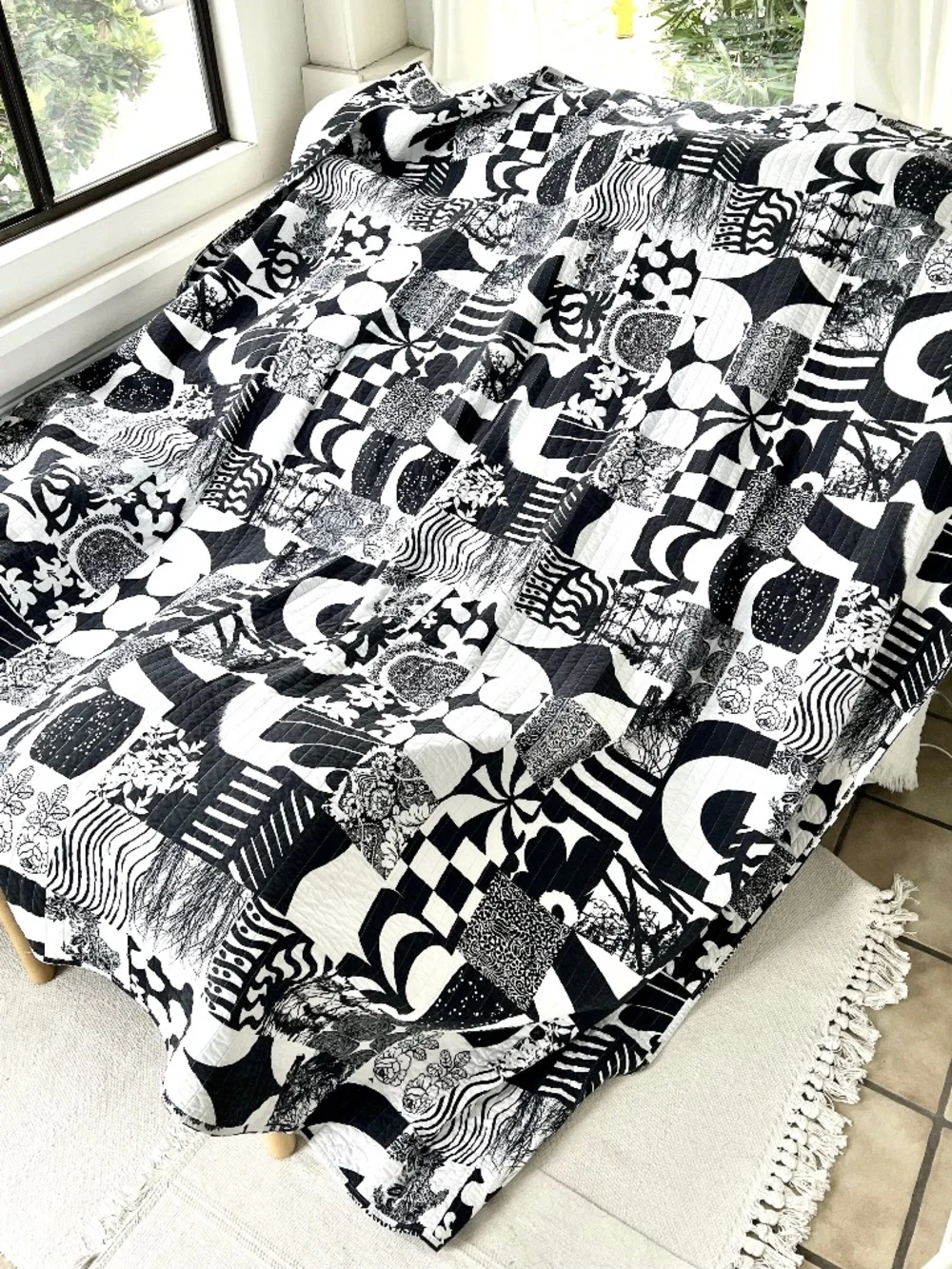 MARIMEKKO 'Yhdessa' Black and White F/Q Quilted Coverlet 90